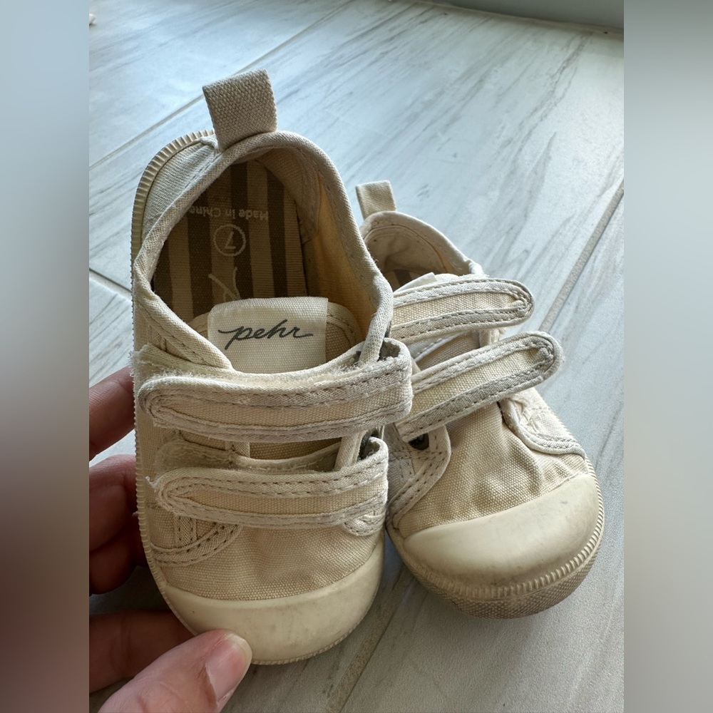 Pehr Toddler Recess Sneakers in Sand - Picture 5 of 12